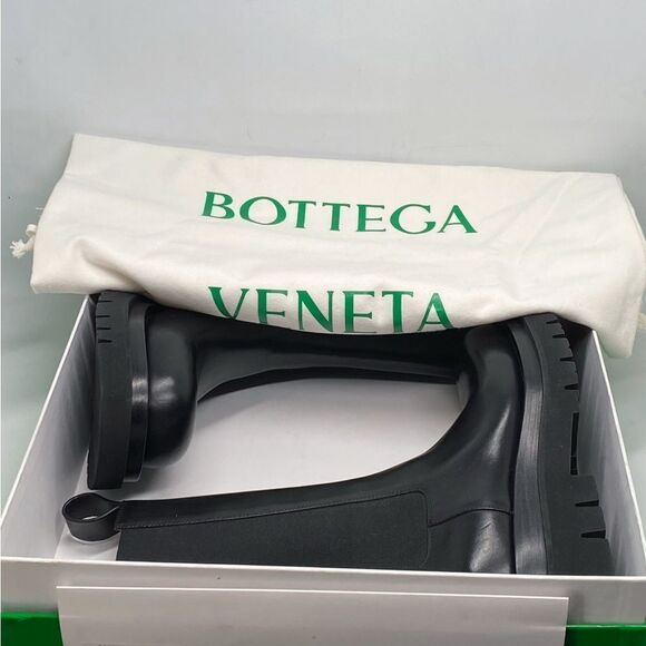 Bottega Veneta Lug Sole Leather Chelsea Boots size 39 - Picture 13 of 15